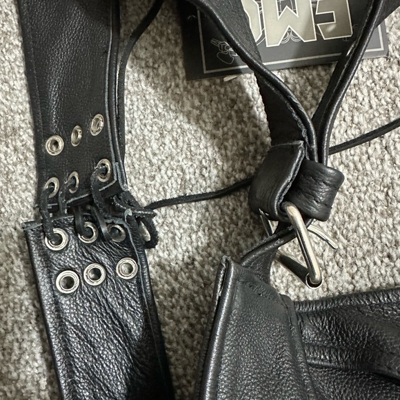 Leather riding chaps - Picture 2 of 7